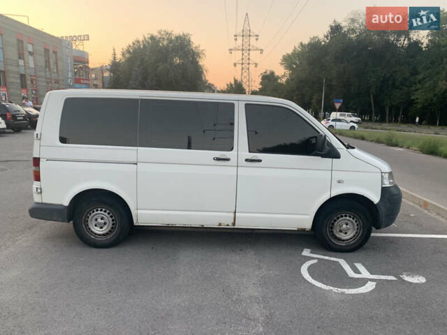 Білий Фольксваген Transporter, об'ємом двигуна 1.9 л та пробігом 390 тис. км за 7000 $, фото 2 на Automoto.ua