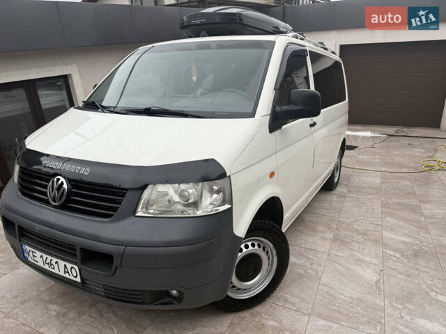 Білий Фольксваген Transporter, об'ємом двигуна 2.5 л та пробігом 274 тис. км за 11500 $, фото 16 на Automoto.ua