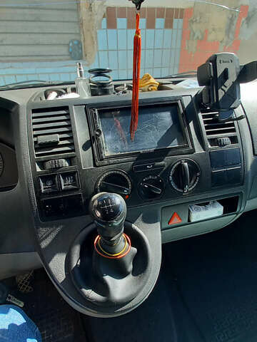 Білий Фольксваген Transporter, об'ємом двигуна 1.9 л та пробігом 370 тис. км за 7000 $, фото 7 на Automoto.ua