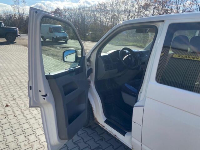 Белый Фольксваген Transporter, объемом двигателя 1.9 л и пробегом 370 тыс. км за 6000 $, фото 3 на Automoto.ua