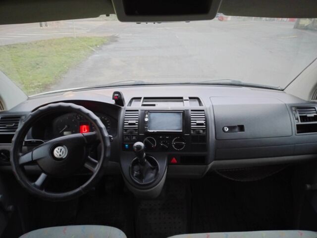 Белый Фольксваген Transporter, объемом двигателя 2.5 л и пробегом 267 тыс. км за 9600 $, фото 13 на Automoto.ua