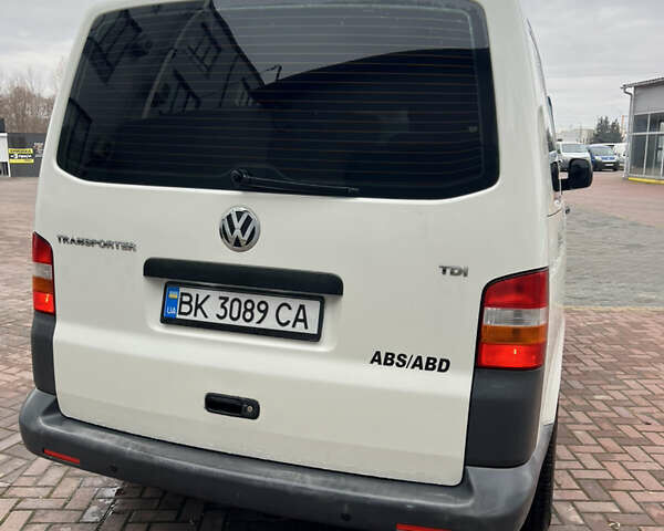 Белый Фольксваген Transporter, объемом двигателя 2.5 л и пробегом 319 тыс. км за 7899 $, фото 11 на Automoto.ua