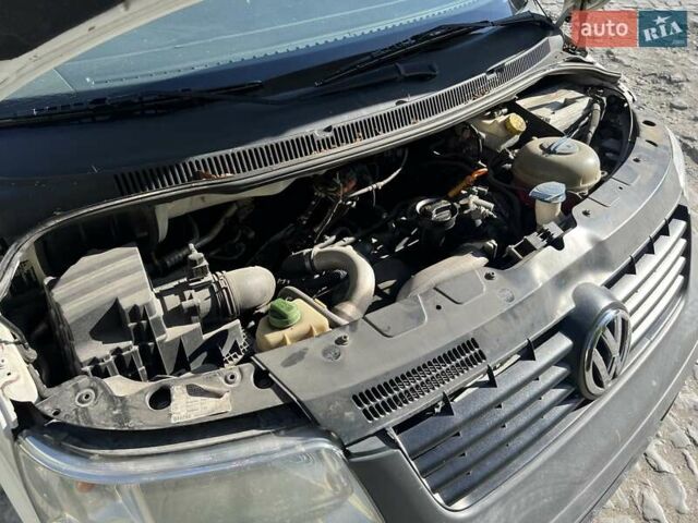 Белый Фольксваген Transporter, объемом двигателя 2.5 л и пробегом 190 тыс. км за 13500 $, фото 28 на Automoto.ua