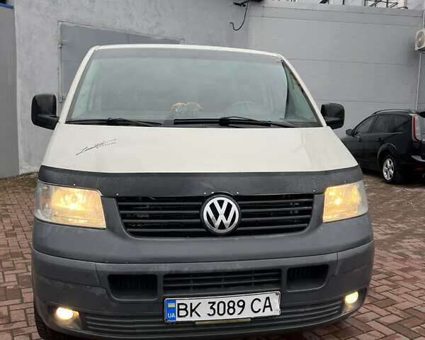 Белый Фольксваген Transporter, объемом двигателя 2.5 л и пробегом 319 тыс. км за 7899 $, фото 17 на Automoto.ua
