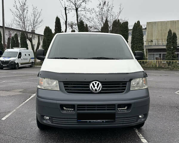 Белый Фольксваген Transporter, объемом двигателя 2.46 л и пробегом 285 тыс. км за 9800 $, фото 4 на Automoto.ua