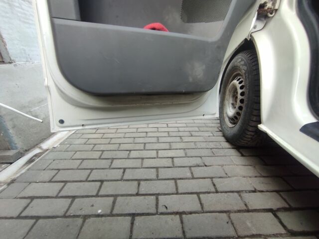 Белый Фольксваген Transporter, объемом двигателя 1.9 л и пробегом 240 тыс. км за 6500 $, фото 2 на Automoto.ua