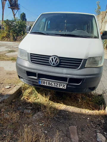 Білий Фольксваген Transporter, об'ємом двигуна 1.9 л та пробігом 370 тис. км за 7000 $, фото 3 на Automoto.ua