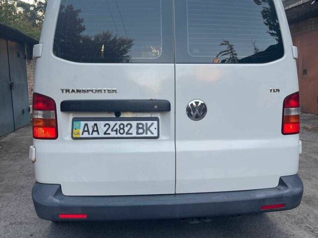 Белый Фольксваген Transporter, объемом двигателя 2.5 л и пробегом 3 тыс. км за 8000 $, фото 4 на Automoto.ua