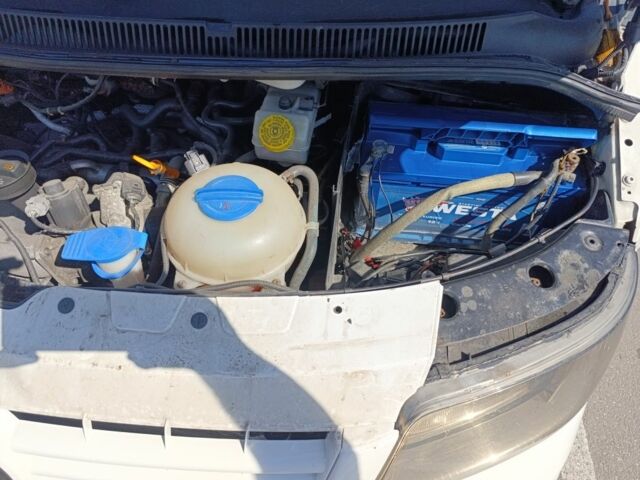 Фольксваген Transporter 2007 в Борисполе на Automoto.ua Белый Фольксваген Transporter, объемом двигателя 2.5 л и пробегом 303 тыс. км за 10500 $, фото 11 на Automoto.ua