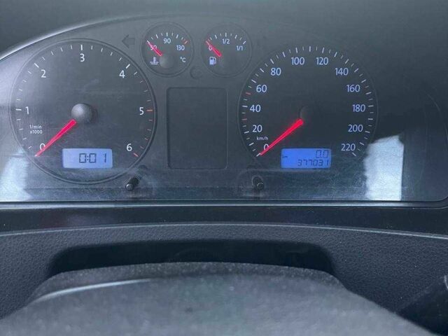 Белый Фольксваген Transporter, объемом двигателя 2.5 л и пробегом 3 тыс. км за 8000 $, фото 15 на Automoto.ua