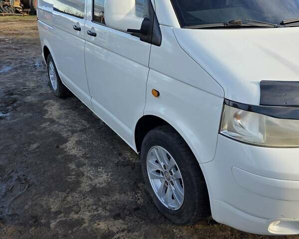 Белый Фольксваген Transporter, объемом двигателя 1.98 л и пробегом 508 тыс. км за 8000 $, фото 4 на Automoto.ua