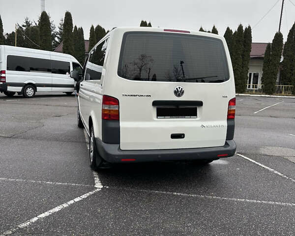 Белый Фольксваген Transporter, объемом двигателя 2.46 л и пробегом 285 тыс. км за 9800 $, фото 6 на Automoto.ua
