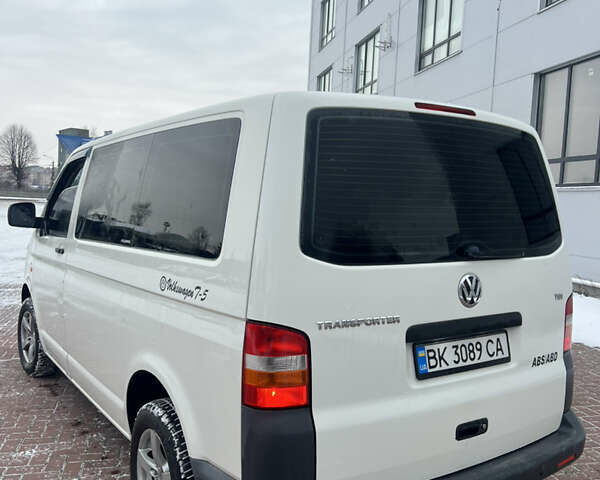 Білий Фольксваген Transporter, об'ємом двигуна 2.5 л та пробігом 319 тис. км за 7900 $, фото 6 на Automoto.ua