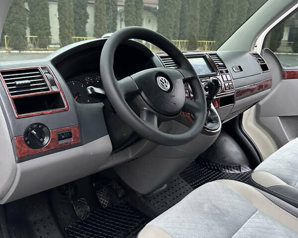 Белый Фольксваген Transporter, объемом двигателя 2.46 л и пробегом 285 тыс. км за 9800 $, фото 13 на Automoto.ua