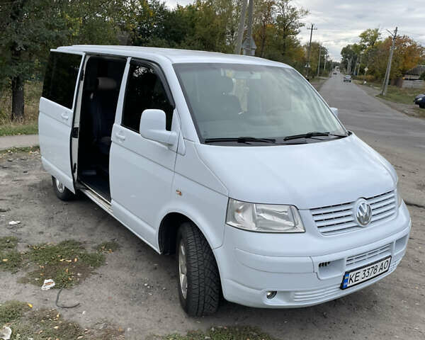 Білий Фольксваген Transporter, об'ємом двигуна 2.46 л та пробігом 250 тис. км за 11000 $, фото 5 на Automoto.ua