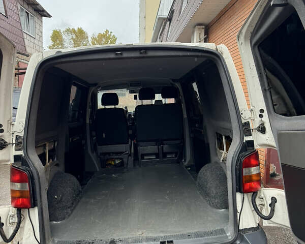 Белый Фольксваген Transporter, объемом двигателя 2.5 л и пробегом 305 тыс. км за 10200 $, фото 8 на Automoto.ua