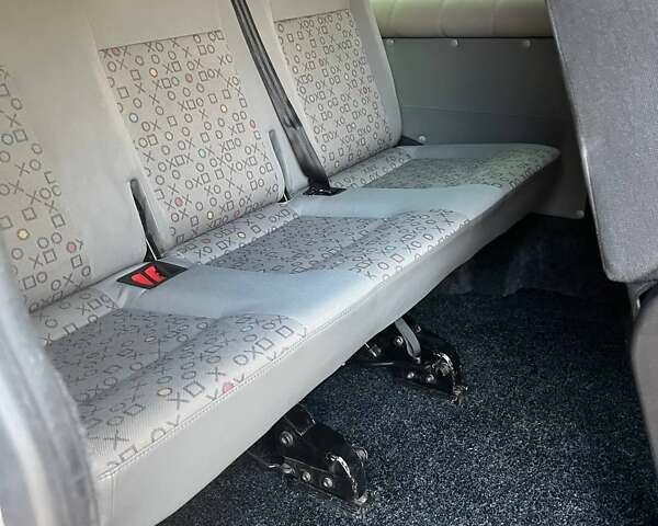 Белый Фольксваген Transporter, объемом двигателя 1.9 л и пробегом 283 тыс. км за 8999 $, фото 12 на Automoto.ua