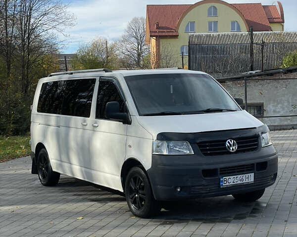 Белый Фольксваген Transporter, объемом двигателя 2.5 л и пробегом 420 тыс. км за 6800 $, фото 1 на Automoto.ua