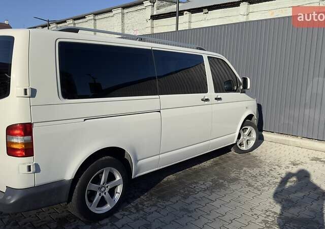 Білий Фольксваген Transporter, об'ємом двигуна 1.9 л та пробігом 246 тис. км за 12800 $, фото 3 на Automoto.ua