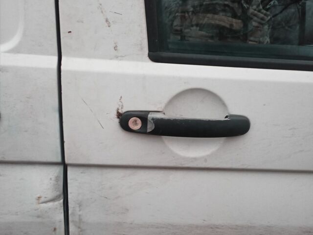 Белый Фольксваген Transporter, объемом двигателя 0 л и пробегом 340 тыс. км за 4000 $, фото 4 на Automoto.ua