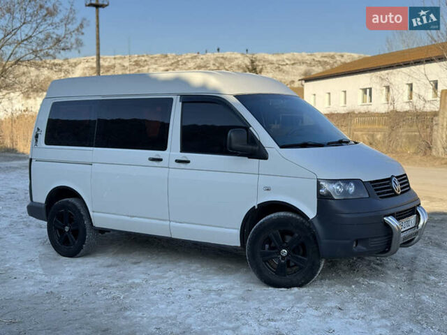 Белый Фольксваген Transporter, объемом двигателя 2.46 л и пробегом 300 тыс. км за 10500 $, фото 4 на Automoto.ua