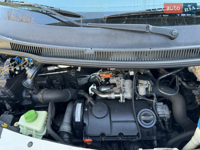 Белый Фольксваген Transporter, объемом двигателя 1.9 л и пробегом 293 тыс. км за 9850 $, фото 40 на Automoto.ua