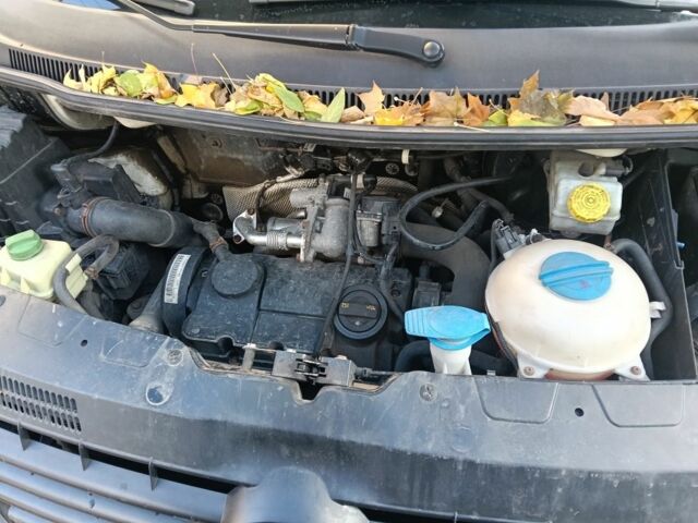 Белый Фольксваген Transporter, объемом двигателя 1.9 л и пробегом 270 тыс. км за 4400 $, фото 3 на Automoto.ua