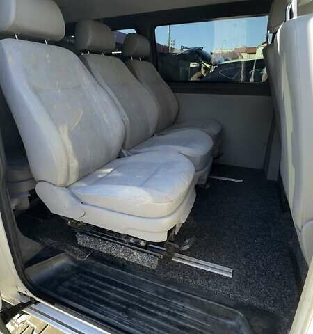 Білий Фольксваген Transporter, об'ємом двигуна 1.9 л та пробігом 246 тис. км за 12800 $, фото 17 на Automoto.ua