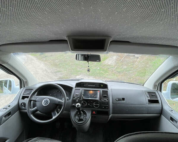 Білий Фольксваген Transporter, об'ємом двигуна 2.46 л та пробігом 250 тис. км за 11000 $, фото 7 на Automoto.ua