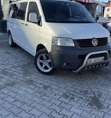Білий Фольксваген Transporter, об'ємом двигуна 1.9 л та пробігом 246 тис. км за 12800 $, фото 1 на Automoto.ua