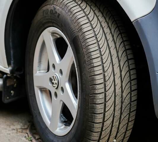 Белый Фольксваген Transporter, объемом двигателя 1.9 л и пробегом 311 тыс. км за 10900 $, фото 15 на Automoto.ua