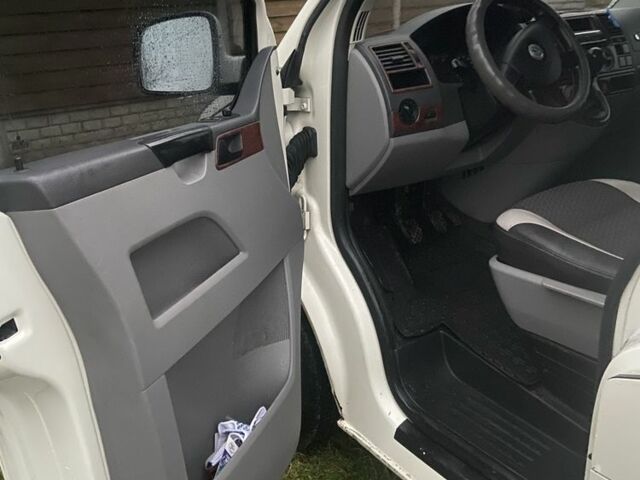 Белый Фольксваген Transporter, объемом двигателя 2.5 л и пробегом 3 тыс. км за 7500 $, фото 7 на Automoto.ua