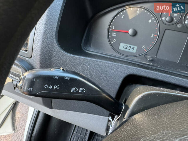 Белый Фольксваген Transporter, объемом двигателя 1.9 л и пробегом 293 тыс. км за 9850 $, фото 27 на Automoto.ua