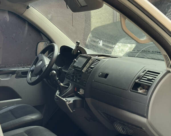 Белый Фольксваген Transporter, объемом двигателя 2.5 л и пробегом 305 тыс. км за 10200 $, фото 13 на Automoto.ua