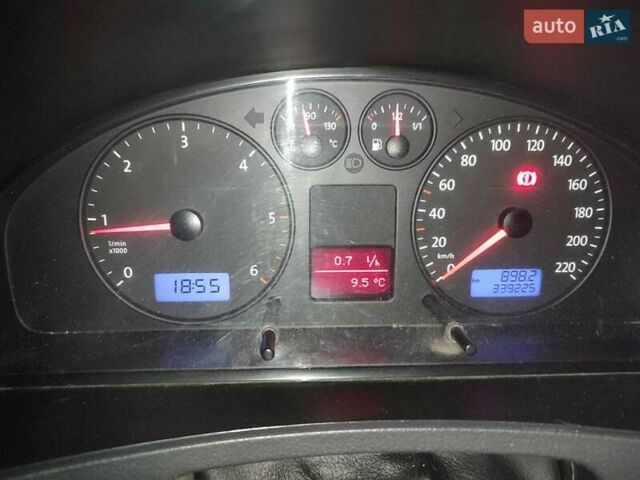 Белый Фольксваген Transporter, объемом двигателя 1.9 л и пробегом 339 тыс. км за 10500 $, фото 3 на Automoto.ua