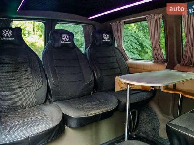 Белый Фольксваген Transporter, объемом двигателя 1.9 л и пробегом 311 тыс. км за 10900 $, фото 3 на Automoto.ua