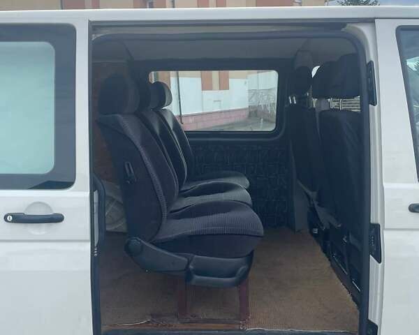 Белый Фольксваген Transporter, объемом двигателя 1.9 л и пробегом 201 тыс. км за 9700 $, фото 1 на Automoto.ua