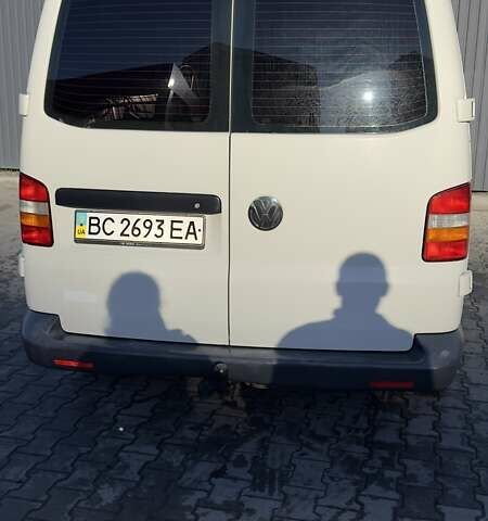 Білий Фольксваген Transporter, об'ємом двигуна 1.9 л та пробігом 246 тис. км за 12800 $, фото 37 на Automoto.ua