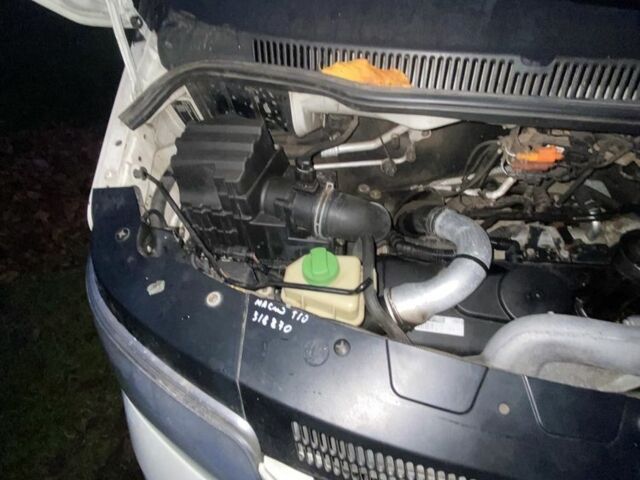 Белый Фольксваген Transporter, объемом двигателя 2.5 л и пробегом 3 тыс. км за 7500 $, фото 6 на Automoto.ua