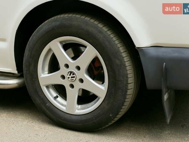 Белый Фольксваген Transporter, объемом двигателя 1.9 л и пробегом 311 тыс. км за 10900 $, фото 19 на Automoto.ua