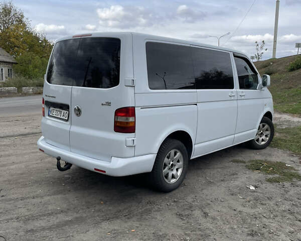 Білий Фольксваген Transporter, об'ємом двигуна 2.46 л та пробігом 250 тис. км за 11000 $, фото 2 на Automoto.ua