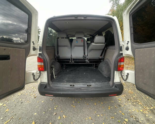 Белый Фольксваген Transporter, объемом двигателя 2.5 л и пробегом 312 тыс. км за 8000 $, фото 5 на Automoto.ua
