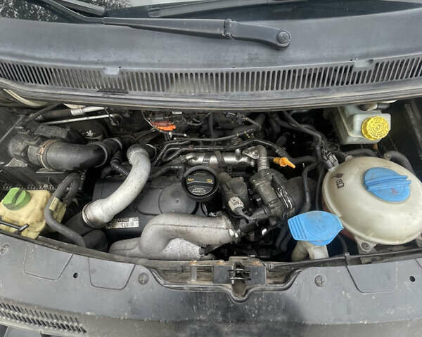 Белый Фольксваген Transporter, объемом двигателя 2.5 л и пробегом 312 тыс. км за 8000 $, фото 9 на Automoto.ua