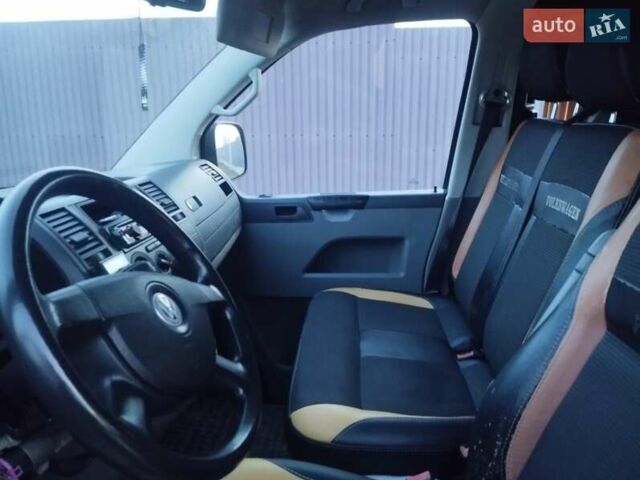 Білий Фольксваген Transporter, об'ємом двигуна 1.9 л та пробігом 330 тис. км за 8600 $, фото 6 на Automoto.ua