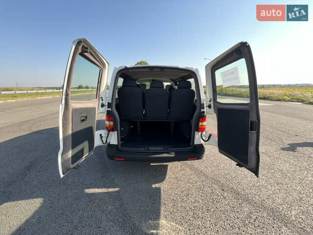 Білий Фольксваген Transporter, об'ємом двигуна 1.9 л та пробігом 350 тис. км за 9200 $, фото 16 на Automoto.ua