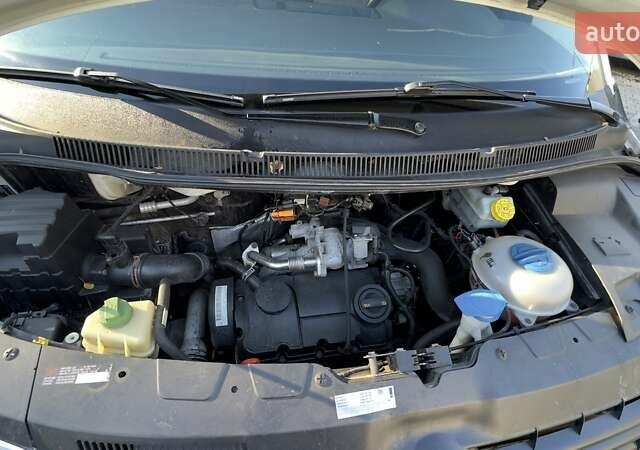 Білий Фольксваген Transporter, об'ємом двигуна 1.9 л та пробігом 246 тис. км за 12800 $, фото 12 на Automoto.ua