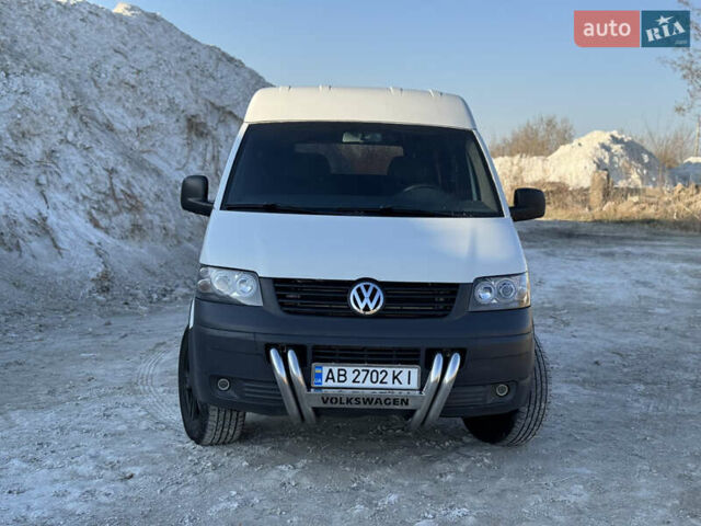 Белый Фольксваген Transporter, объемом двигателя 2.46 л и пробегом 300 тыс. км за 10500 $, фото 2 на Automoto.ua