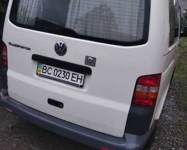 Белый Фольксваген Transporter, объемом двигателя 1.9 л и пробегом 182 тыс. км за 8999 $, фото 3 на Automoto.ua
