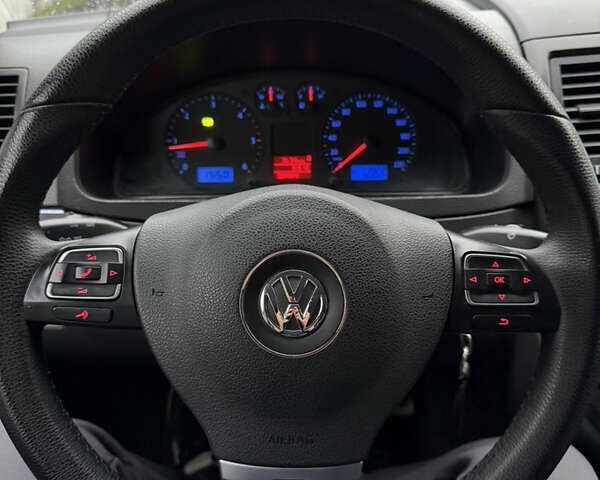 Белый Фольксваген Transporter, объемом двигателя 2.46 л и пробегом 365 тыс. км за 13500 $, фото 11 на Automoto.ua