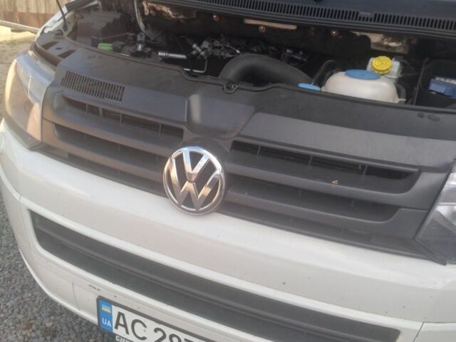 Белый Фольксваген Transporter, объемом двигателя 2 л и пробегом 230 тыс. км за 12829 $, фото 7 на Automoto.ua